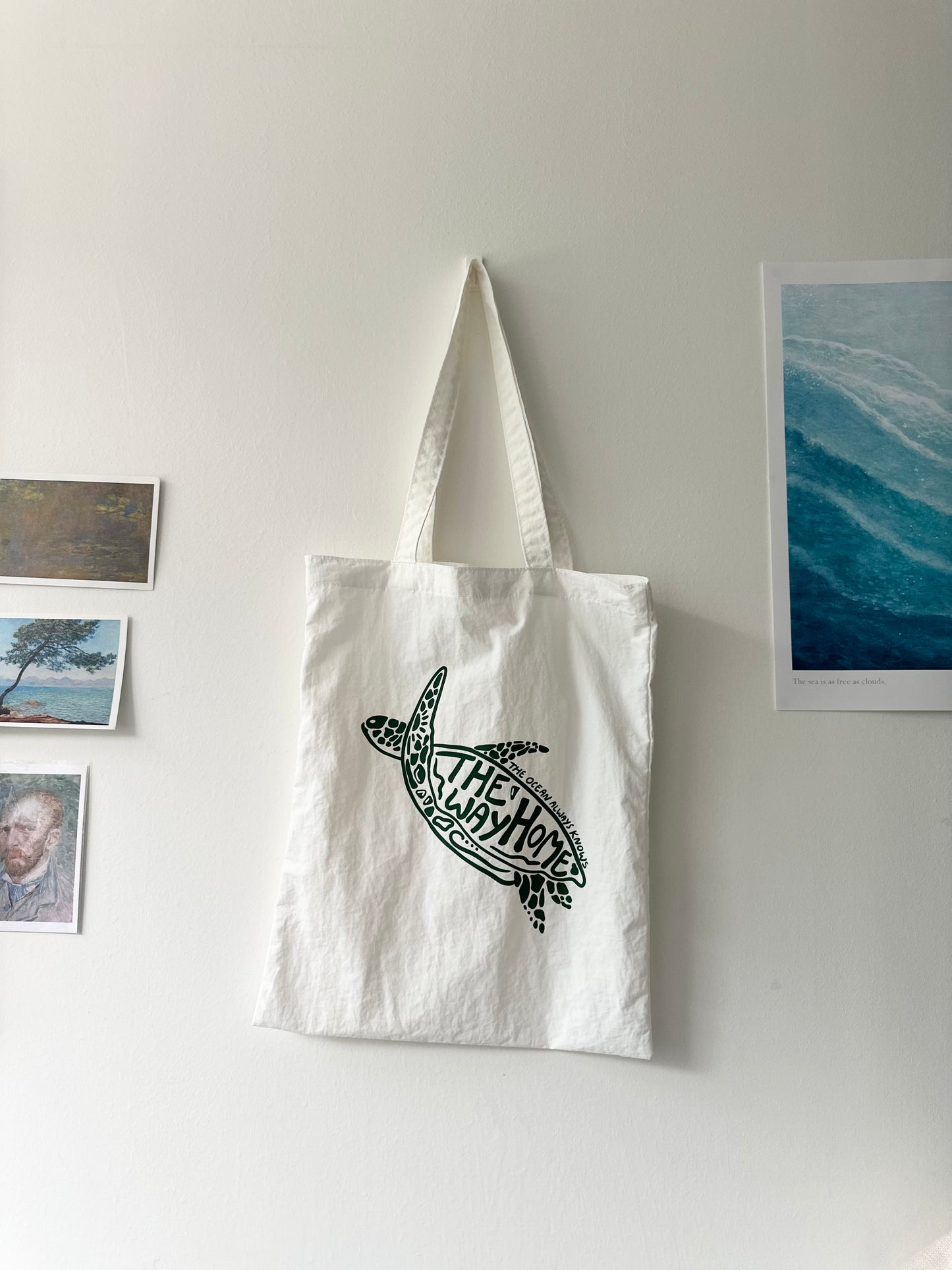 海龜飛飛(白X綠)【藍色水族館•防潑水Tote Bag】