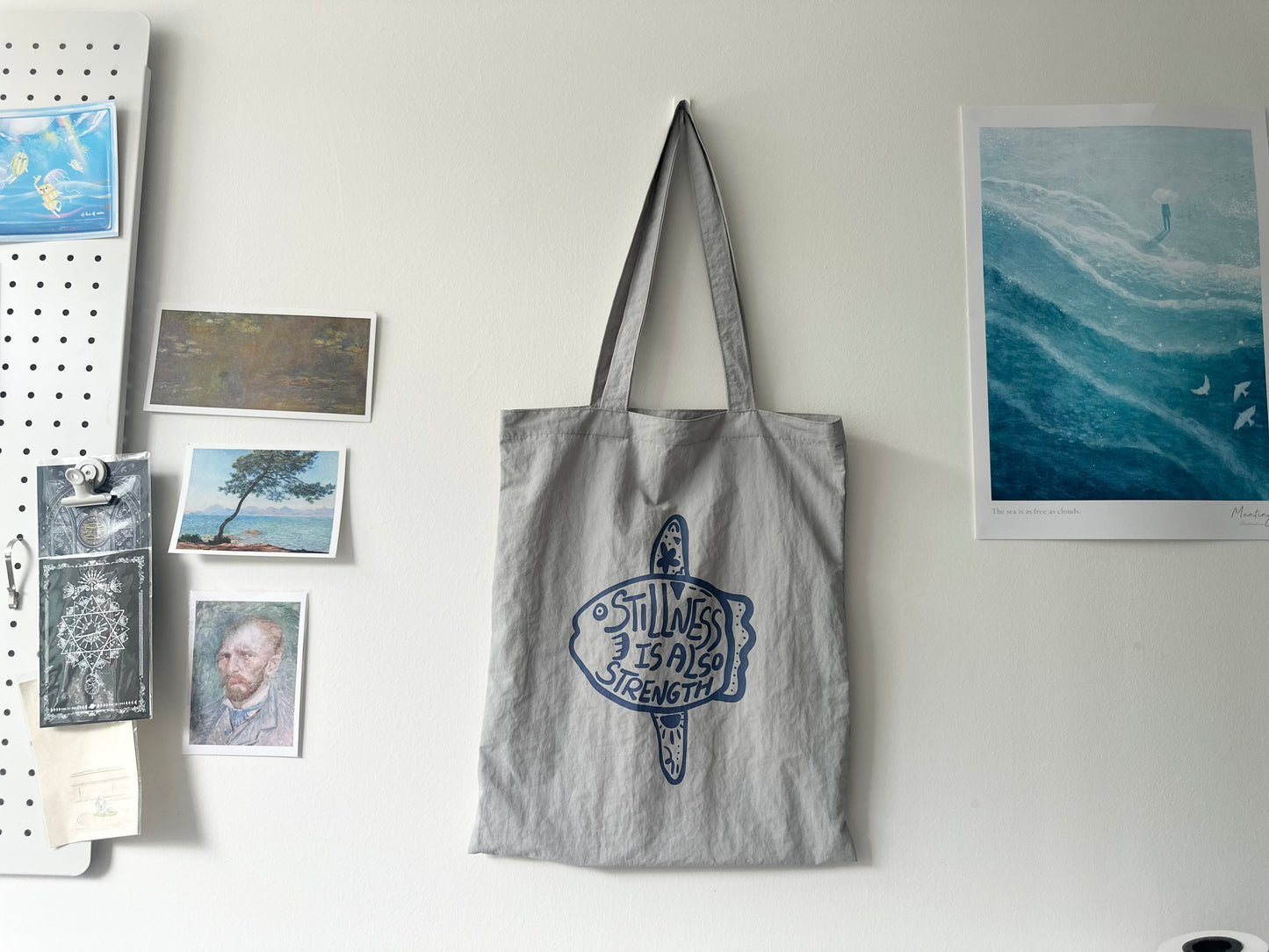 翻車魚(灰X藍)【藍色水族館•防潑水Tote Bag】